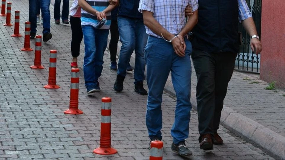 Συνεχίζει την «εκκαθάριση» ο Ερντογάν: Εντάλματα σύλληψης εναντίον 151 γκιουλενιστών